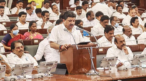 2022-23-ம் நிதி ஆண்டின் கூடுதல் செலவினங்களுக்காக ரூ.3,796 கோடிக்கு துணை மதிப்பீடுகள் - சட்டப்பேரவையில் நிதி அமைச்சர் தாக்கல்