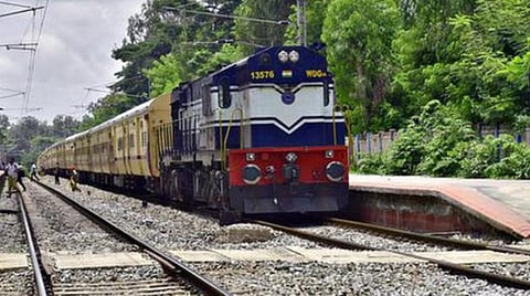 திருச்சியில் இருந்து கும்பகோணம் வழியாக மும்பைக்கு முதன்முறையாக நேரடி வாராந்திர ரயில்