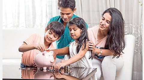 நீங்க ‘பாஸ்' ஆக வேண்டுமா? - 15: பணம் முக்கியமா, பொருள் முக்கியமா என்று குழந்தையிடம் கேளுங்கள்!