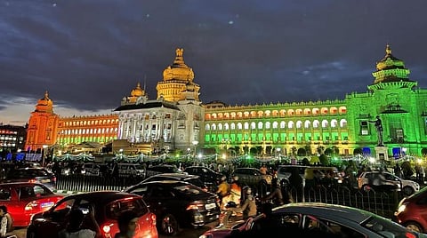 கர்நாடகாவில் எஸ்சி, எஸ்டி இடஒதுக்கீடு உயர்வு - அவசர சட்டத்துக்கு ஆளுநர் ஒப்புதல்