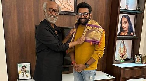 ''ஒரு முறை எங்களைப் புகழ்ந்தால், நூறு முறை உங்களைப் புகழ்வோம்'' - ரிஷப் ஷெட்டியை நேரில் பாராட்டிய ரஜினிகாந்த்