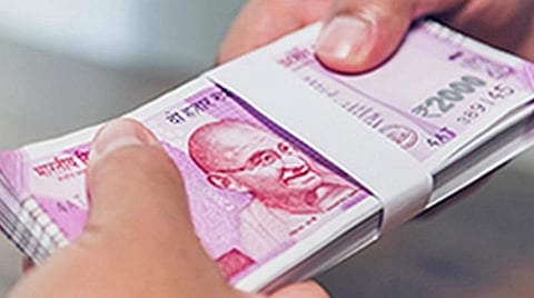 கார் பரிசு விழுந்திருப்பதாக கூறி ஈரோடு இளைஞரிடம் ரூ.14 லட்சம் மோசடி