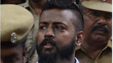 ஆம் ஆத்மி அமைச்சர் சத்யேந்திர ஜெயினுக்கு நான் லஞ்சம் கொடுத்தேன் - சுகேஷ் சந்திரசேகர் குற்றச்சாட்டு