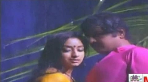 இளையராஜாவுடன் இசையிரவு 14 | ‘பொன் வானம் பன்னீர் தூவுது...’ - கோடு தாண்டும் ஜோடி வண்டுகள்!