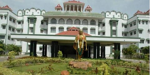 பிளாட் தருவதாக பல கோடி ரூபாய் வசூல்: தமிழகம் முழுவதும் மோசடியில் ஈடுபட்ட நிதி நிறுவன சொத்துகளை முடக்க உத்தரவு