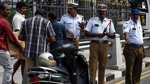 20 நீதிபதிகள் விசாரித்தும் தீர்வு கிடைக்கவில்லை: சிக்கலில் மோட்டார் வாகன ஆய்வாளர் பணியிடங்கள்