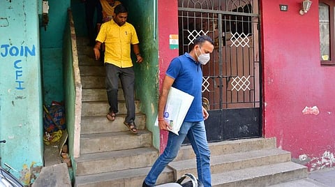 கோவையில் ஆவணங்களை பறிமுதல் செய்த என்ஐஏ அதிகாரிகள்