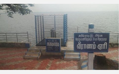 வீராணம் ஏரி வடிகால் மதகில் அதிக அளவில் தண்ணீர் திறப்பு - 1,000 ஏக்கர் விளை நிலங்கள் மூழ்கின