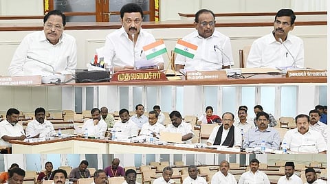 10 சதவீத இடஒதுக்கீடு | தீர்ப்பை எதிர்த்து வலுவான கருத்துகளுடன் மறுசீராய்வு மனு - அனைத்துக் கட்சி கூட்டத்தில் தீர்மானம்
