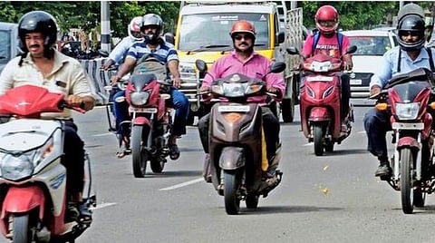 மாநில மொழிகளில் சாலை பாதுகாப்பு விழிப்புணர்வு: மத்திய அரசின் புதிய முயற்சி