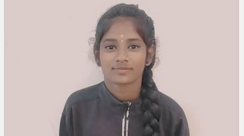 மாணவி பிரியா