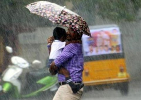 அடுத்த 3 மணி நேரத்துக்கு தமிழகத்தின் 6 மாவட்டங்களில் மழைக்கு வாய்ப்பு: வானிலை ஆய்வு மையம் தகவல்