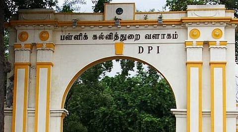 அரசு உதவி பெறும் பள்ளிகளில் ஆசிரியர்களுக்கு ஊதியம் வழங்க துரித நடவடிக்கை