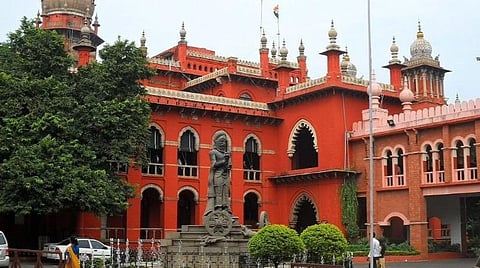 பச்சையப்பன் அறக்கட்டளைக்கு சொந்தமான கல்லூரிகளில் 254 உதவி பேராசிரியர் நியமனம் செல்லாது - சென்னை உயர் நீதிமன்றம் உத்தரவு