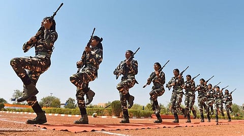 துணை ராணுவப் படைகளில் 24,369 காவலர் பணியிடங்கள் - நவ.30-க்குள் விண்ணப்பிக்கலாம்