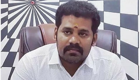 விக்னேஷ்வரன்.
