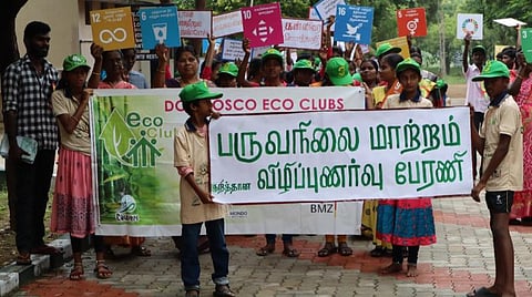 விளாத்திகுளத்தில் காப் 27 (COP) குறித்து விவாதித்த கிராமப்புற குழந்தைகள்