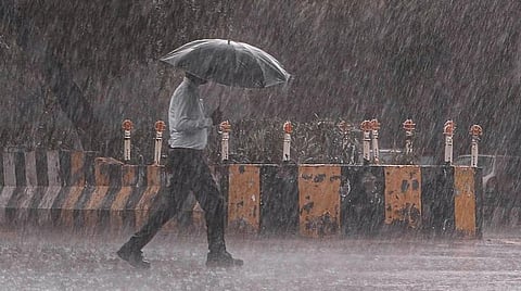 ஈரோட்டில் விடிய விடிய பெய்த மழை: கொடிவேரியில் 12 செ.மீ. பதிவு