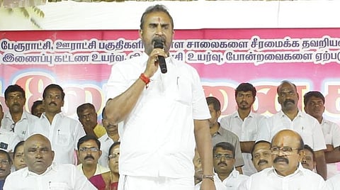 எஸ்.பி.வேலுமணி | கோப்புப்படம்