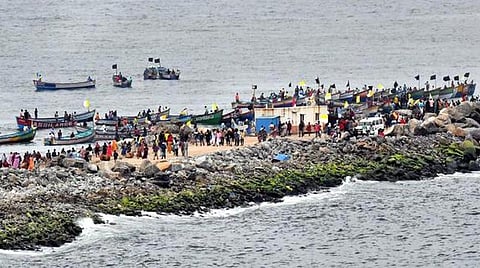 விழிஞ்சம் துறைமுகம்