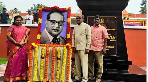 மரியாதை செலுத்திய தமிழிசை சவுந்தரராஜன்