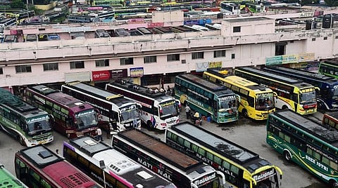 அரசிடமிருந்து தகவலில்லை; இன்று இரவு பேருந்துகள் வழக்கம்போல் இயங்கும்: ஆம்னி பஸ் உரிமையாளர்கள் சங்கம்