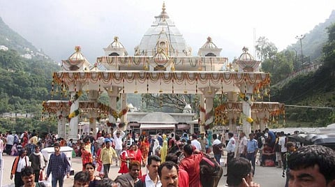 வைஷ்ணவி தேவி கோயிலுக்கு பக்தர்கள் வருகை அதிகரிப்பு