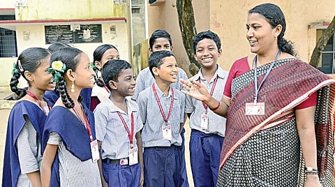 உரையாடலைத் தொடங்குவோம்