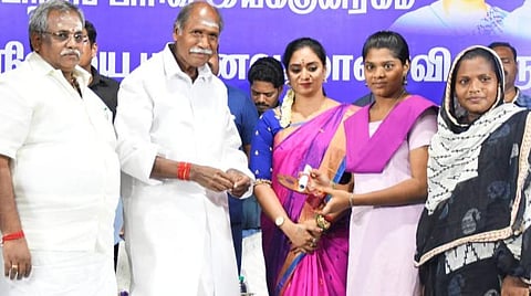 புதுச்சேரி | அரசு நிதியுதவி பெறும் பள்ளிகளுக்கு 100 சதவீத நிதி - முதல்வர் ரங்கசாமி உறுதி