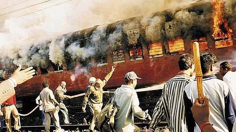 கோத்ரா ரயில் எரிப்பு வழக்கில் குற்றவாளிக்கு 17 ஆண்டுக்குப் பிறகு உச்சநீதிமன்றம் ஜாமீன்