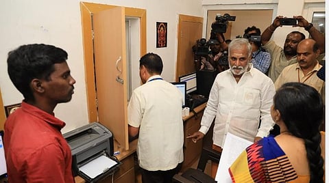 ஆய்வுப் பணியில் அமைச்சர் சேகர்பாபு