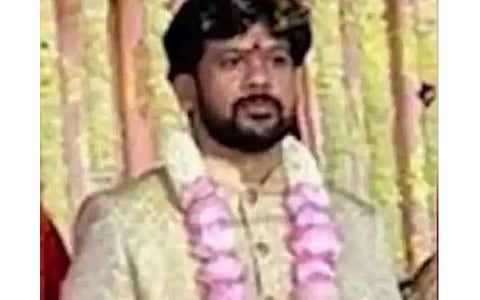 சந்திரமவுலி.