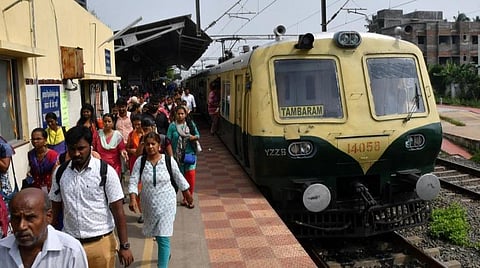 26 ரயில் நிலையங்களில் கண்காணிப்பு கேமரா பொருத்தும் பணி தீவிரம்