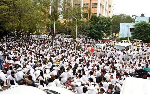 மீண்டும் தற்காலிக ஒப்பந்த பணி தேவையில்லை: நாளை கோட்டை நோக்கி பேரணி செல்ல செவிலியர் முடிவு