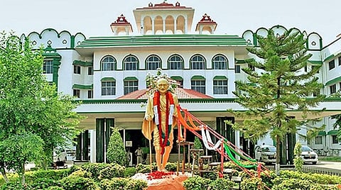 போப்பை தேர்வு செய்வது போல் ஜீயரை தேர்வு செய்ய வேண்டும்: உயர் நீதிமன்றம்