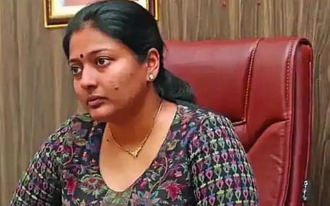 பாஜகவுக்கு எதிராக காயத்ரி ரகுராம் ஜன.27-ல் நடைபயணம்