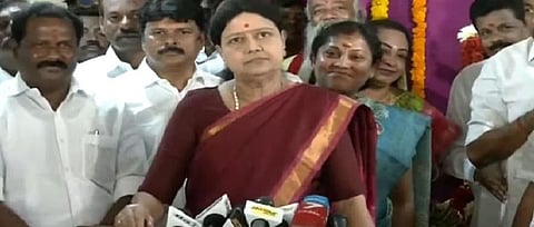 சென்னையில் செய்தியாளர்களை சந்தித்த சசிகலா