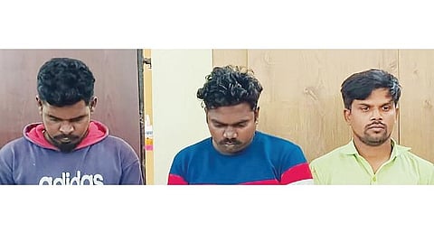 ஆரணி அமமுக நிர்வாகி கொலையில் கூலிப்படையை சேர்ந்த மேலும்  3 பேர் கைது செய்யப்பட்டுள்ளனர்.