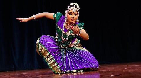 ரசிகர்களின் உள்ளத்தில் புகுந்த சேத்தனா!
