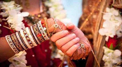 பெண்களின் திருமண வயதை உயர்த்த தனிநபர் சட்டங்கள் - பழங்குடியினர் மரபு பற்றி ஆய்வு