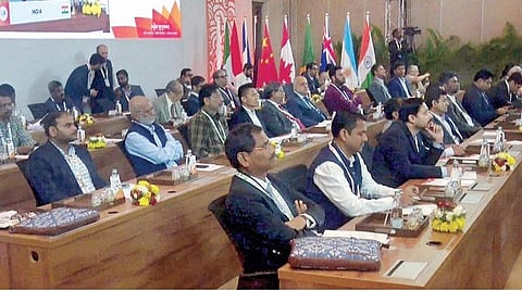 ஜி 20 மாநாட்டின் ஒரு பகுதியாக  ‘அறிவியல்-20’ ஆரம்ப நிலைக் கூட்டம்  புதுவையில் நேற்று தொடங்கியது. இதில் பல்வேறு நாடுகளைச் சேர்ந்த அறிவியல் சார் வல்லுநர்கள் பங்கேற்றனர்.