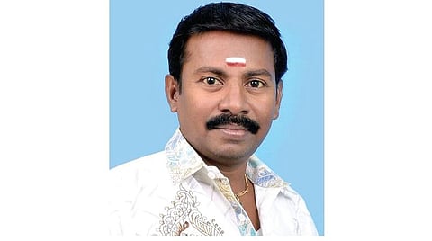 மணிகண்டன்﻿﻿