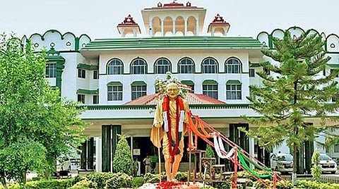 மேலவளவு முருகேசன் படுகொலை வழக்கு: 13 பேர் முன்விடுதலையை ரத்து செய்யக் கோரிய மனுக்கள் தள்ளுபடி