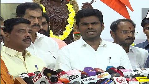 சென்னையில் செய்தியாளர்களைச் சந்தித்த பாஜக தலைவர்  அண்ணாமலை