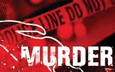 கரூரில் அதிமுக பிரமுகர் கொலை