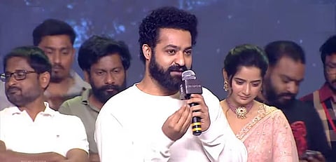 “அப்டேட் கேட்காதீர்கள்... அழுத்தம் தாங்கவில்லை...” - ரசிகர்களிடம் ஜூனியர் என்டிஆர் மன்றாடல்