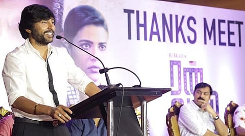 ஆர்ஜே பாலாஜிக்கு தயாரிப்பாளர் மோதிரம் பரிசு