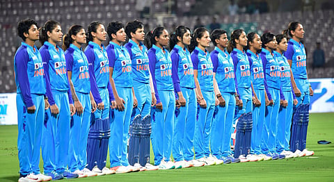 மகளிர் டி20 உலகக் கோப்பையில் இந்தியா - பாகிஸ்தான் இன்று மோதல்
