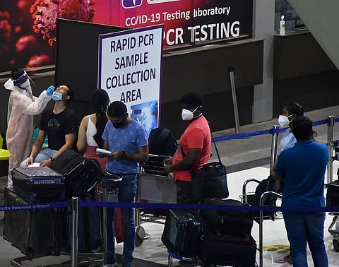 6 நாடுகளில் இருந்து இந்தியா வரும் பயணிகளுக்கு ‘கோவிட்-19’ பரிசோதனை கட்டாயமில்லை - மத்திய சுகாதாரத் துறை அறிவிப்பு