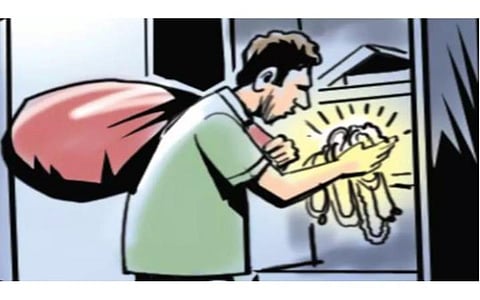 சென்னை | ஓய்வு பெற்ற அரசு ஊழியர் வீட்டில் 40 பவுன் நகைகள் திருட்டு